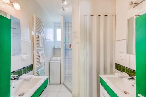 Bilik mandi di VILLA MAISON BLANCHE TULLE 1 à 4 personnes
