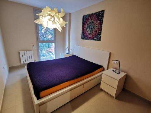 Posteľ alebo postele v izbe v ubytovaní Apartamento ideal en Llançà: Terraza, parking y cerca de la playa - ES-89-87