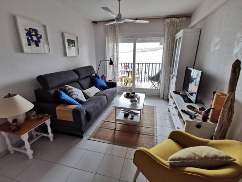 Apartamento a 250m de la playa con terraza, aire acondicionado y WIFI - ES-89-95