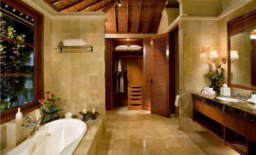 Een badkamer bij Villa Stefan