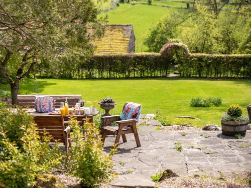 Κήπος έξω από το 4 bed in Priestcliffe 57687