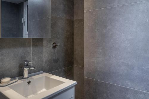 Platinum Acropolis View - 3 Bedroom Apartment