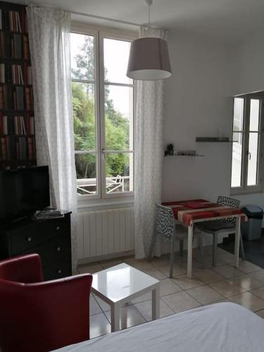 Appartement-Studio meublé – Photos 3