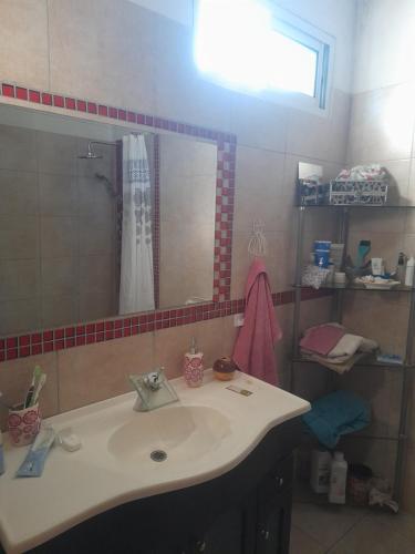 Mi casita tesisinde bir banyo