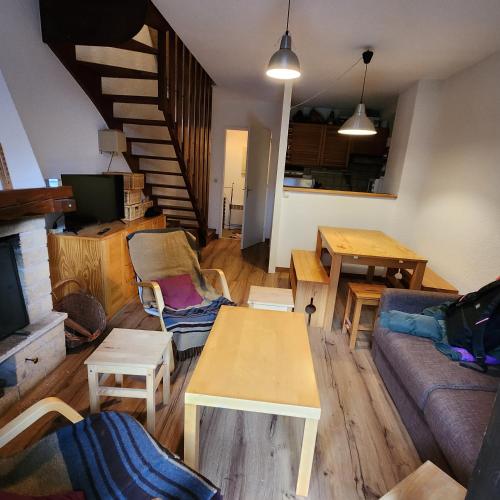 Χώρος καθιστικού στο Charmant Duplex à Monêtier Serre-Chevalier