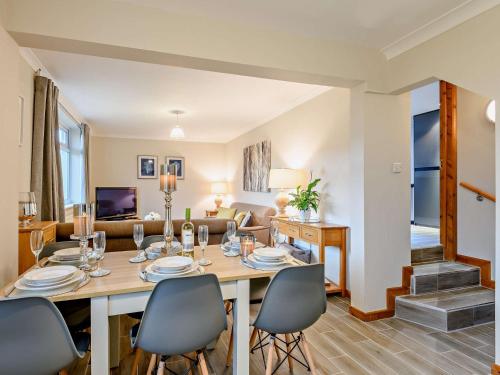 Χώρος καθιστικού στο 3 Bed in Lulworth Cove 82367