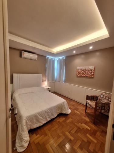Posteľ alebo postele v izbe v ubytovaní Bela Vista Copacabana