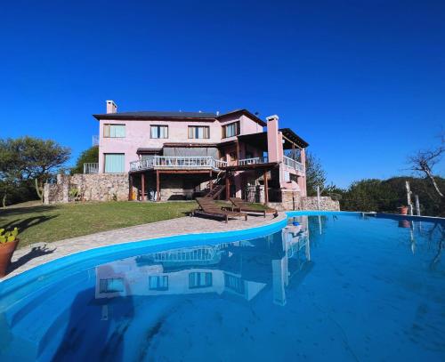 CASA EN SIERRAS DE CORDOBA