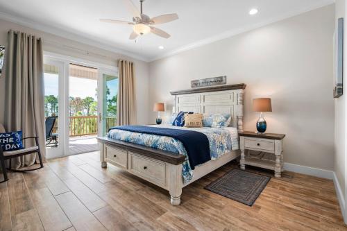 En eller flere senge i et værelse på 016 Bonnie Blue on the Beach II