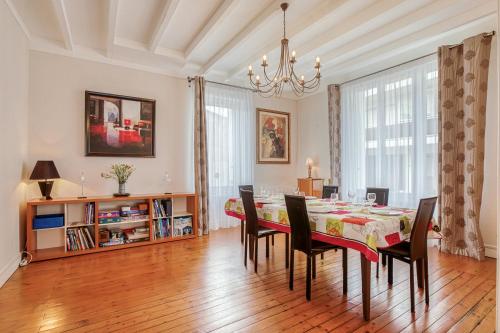 Photo de la galerie de l'établissement villa plaisance, coeur de village-300m plage, à Saint-Georges-de-Didonne