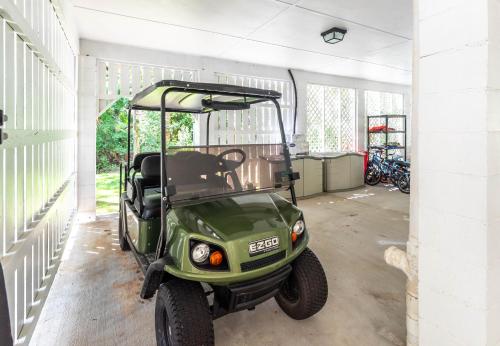 Fotografie z fotogalerie ubytování New Listing! Sleeps 10 on Harbor Island - Golf Cart Available for Rent v destinaci Harbor Island