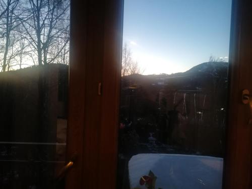 منظر الجبل العام أو منظر الجبل من بيت العطلات