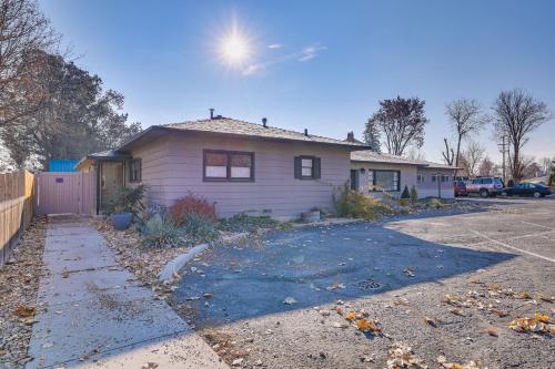 Gallery image of Charming Nampa Retreat with Patio 20 Mi to Boise! in Nampa