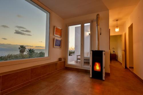 Foto Beach Front Villa Amazing Views 5