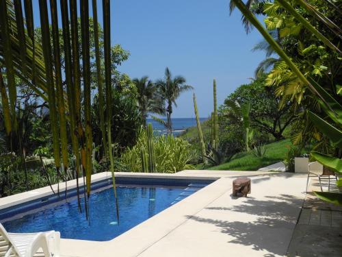 The swimming pool at or close to Casas Pelicano