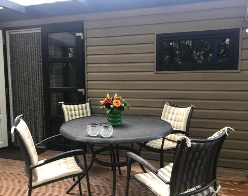 Imagen de la galería de De Tip 31 Tiny Chalet, en Zelanda