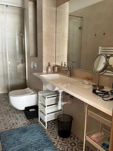 Ένα μπάνιο στο Idille2