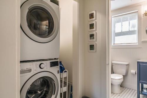 Galería fotográfica de Renovated Historic Home in the Heart of Downtown en Beaufort