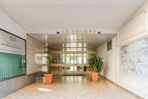 Plage luxe collé à l’hôtel Martinez