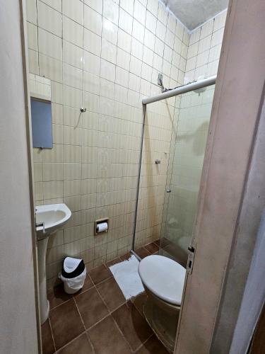 Ένα μπάνιο στο Hotel Turista