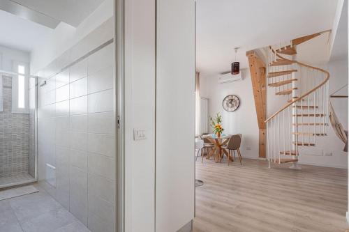 Cozy apartment 1 Min from new MM4 Argonne