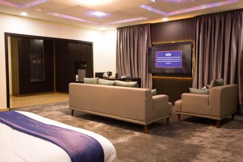ED&DRE Luxuria Hotel – Photos 4