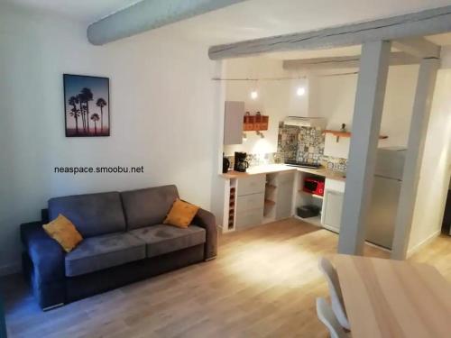 Posedenie v ubytovaní Romantique - NeaSpace Vieux Nice