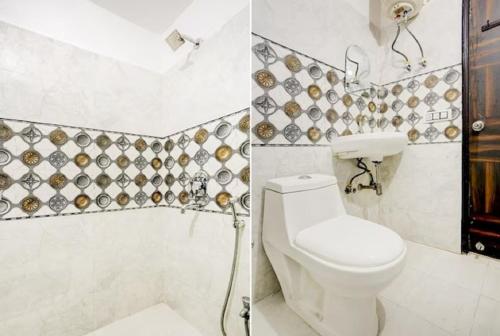 Phòng tắm tại Hotel Golden INN at Indrapuram