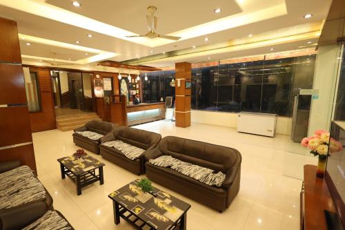 Χώρος καθιστικού στο Hotel Sai Grand Castle Inn