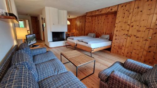 Chesa Bellaval, Haus Chamuotsch 2 1 2-Zimmerwohnung