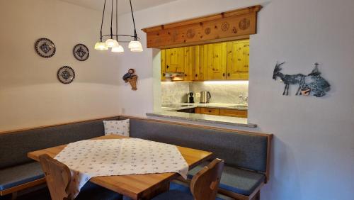 Chesa Bellaval, Haus la Vuolp 2 1 2 - Zimmerwohnung