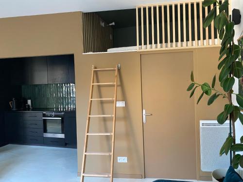 Fotografie z fotogalerie ubytování Appartement cosy, Gare 5 minutes et Home cinéma v destinaci Nantes