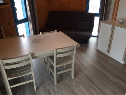 Photo de la galerie de l'établissement Camping Val Saint Jean, à Mauriac