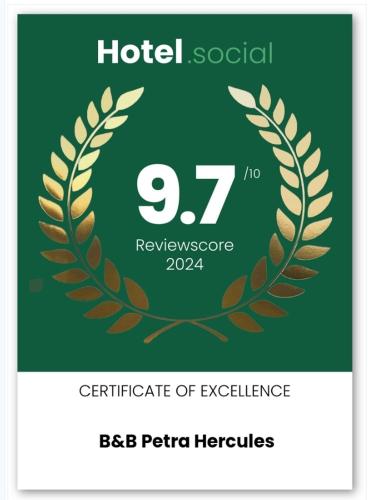 a certificate of excellence with a laurel wreath at B&B Petra Hercules in Torre Annunziata