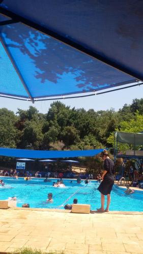 Piscine de l'établissement Nof 10 ou située à proximité