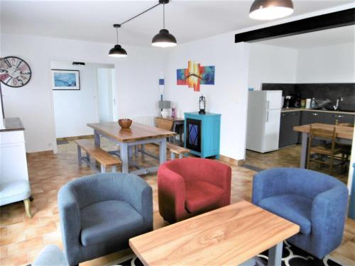 Maison 5 pièces 8 à 9 personnes avec jardin à 50 m de la plage - AVEL