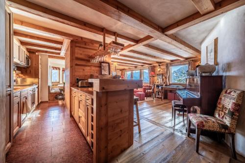 Capel Verbier - BY EMERALD STAY