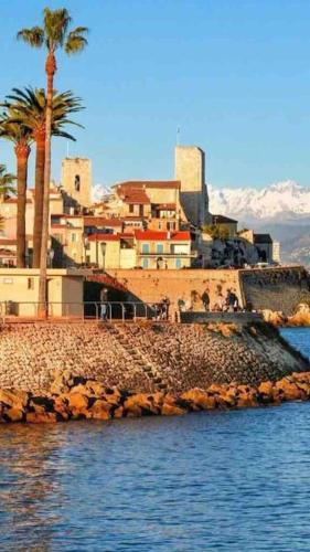 Photo de la galerie de l'établissement Charme & authenticité AU COEUR de la vieille Ville, à Antibes