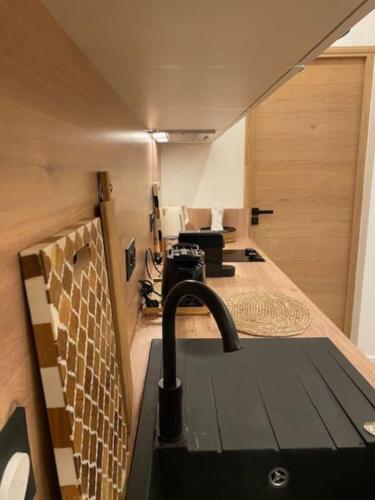 Photo de la galerie de l'établissement Charme & authenticité AU COEUR de la vieille Ville, à Antibes