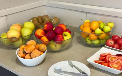 Makanan di atau berdekatan hotel
