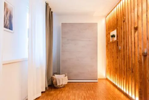 Kreuzberg Downtown Retreat - no elevator photo 21