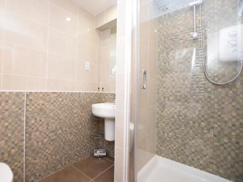 Gallery image of 2 Bed in Edinburgh 83967 in Roslin