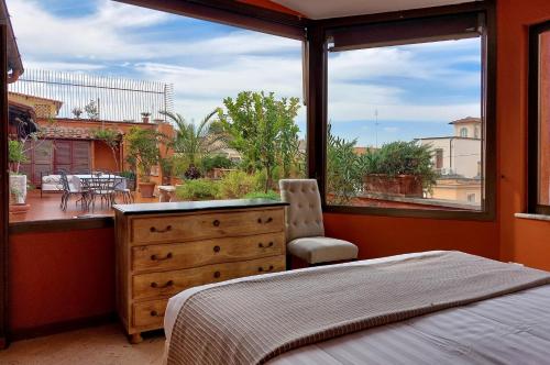TreasureRome Spanish Steps Penthouse