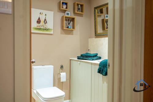 Bilik mandi di Stanwick Studio, cosy country studio, sleeps 4, parking, wifi