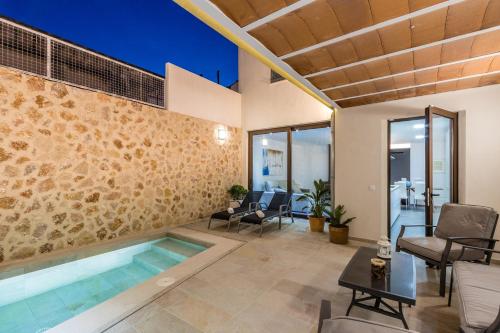 Historic Pollensa Townhouse Casa Bugera 3 Bedrooms Private Pool