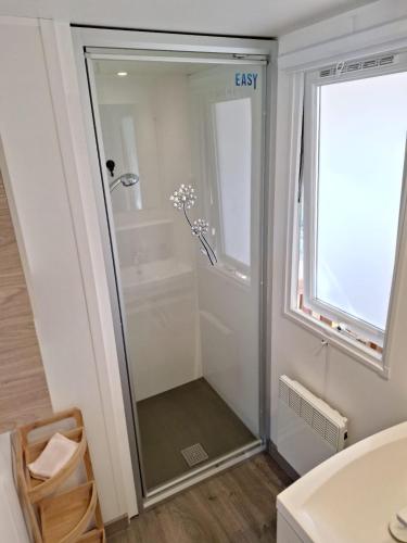 Ένα μπάνιο στο Mobile home Chic
