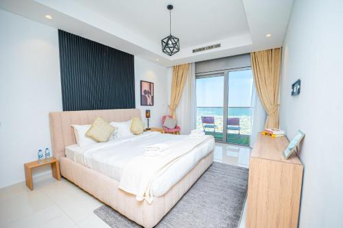 Casa Blanca !Elegant 2 Bed Apartment with Sea View !