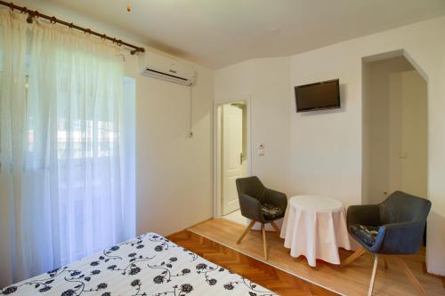 Apartments Sosic II