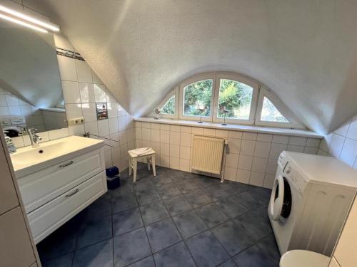 Koupelna v ubytování Ferienwohnung Lasse in Wieck