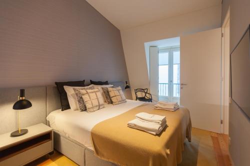 FLH Chiado Stylish Flat